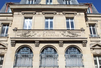 Agence de la Caisse d’Épargne à Fontainebleau (Seine-et-Marne), photographiée le 8 septembre 2018.